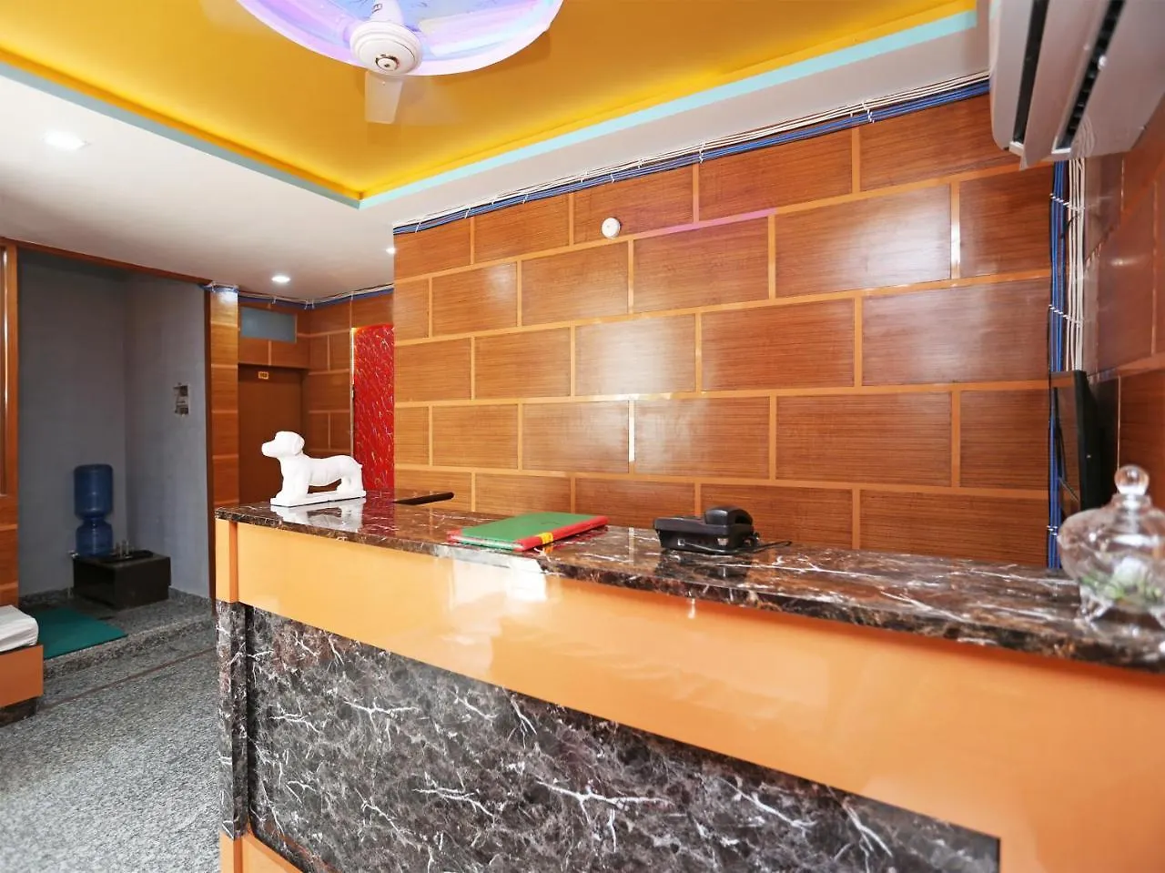 Oyo 19894 Hotel Ma Residency Agra